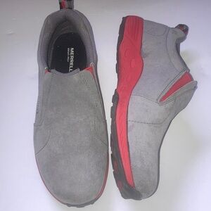 Kids Merrell Gray Jungle Mock Suede Slip-On Loafers with Red Sole Accents Size 7